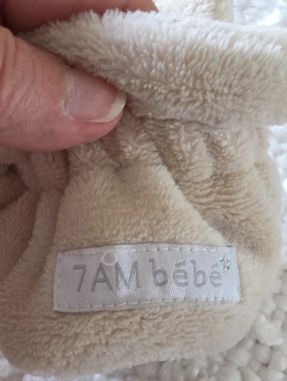 7AM BEBE Soft Plush Baby Booties in Beige - Cozy 3-6 M